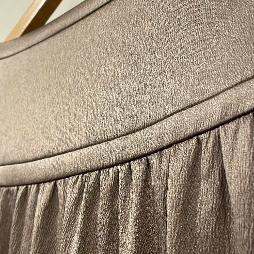 ~ Diane von Furstenberg 4 Raton Stretch Silk Blend Blouse V-neck Bronze Top - Picture 14 of 16